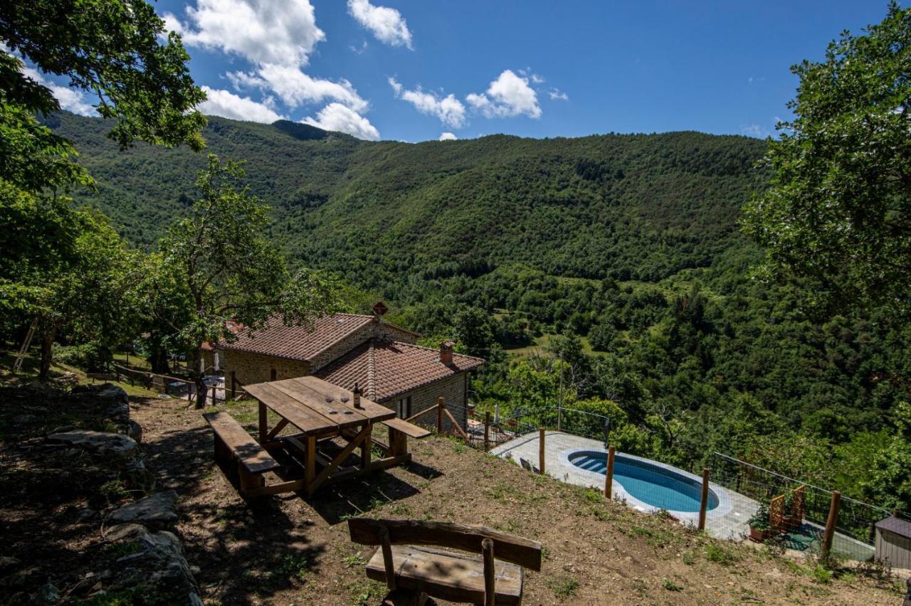 Antichi Sentieri Apartment Serravalle  Luaran gambar