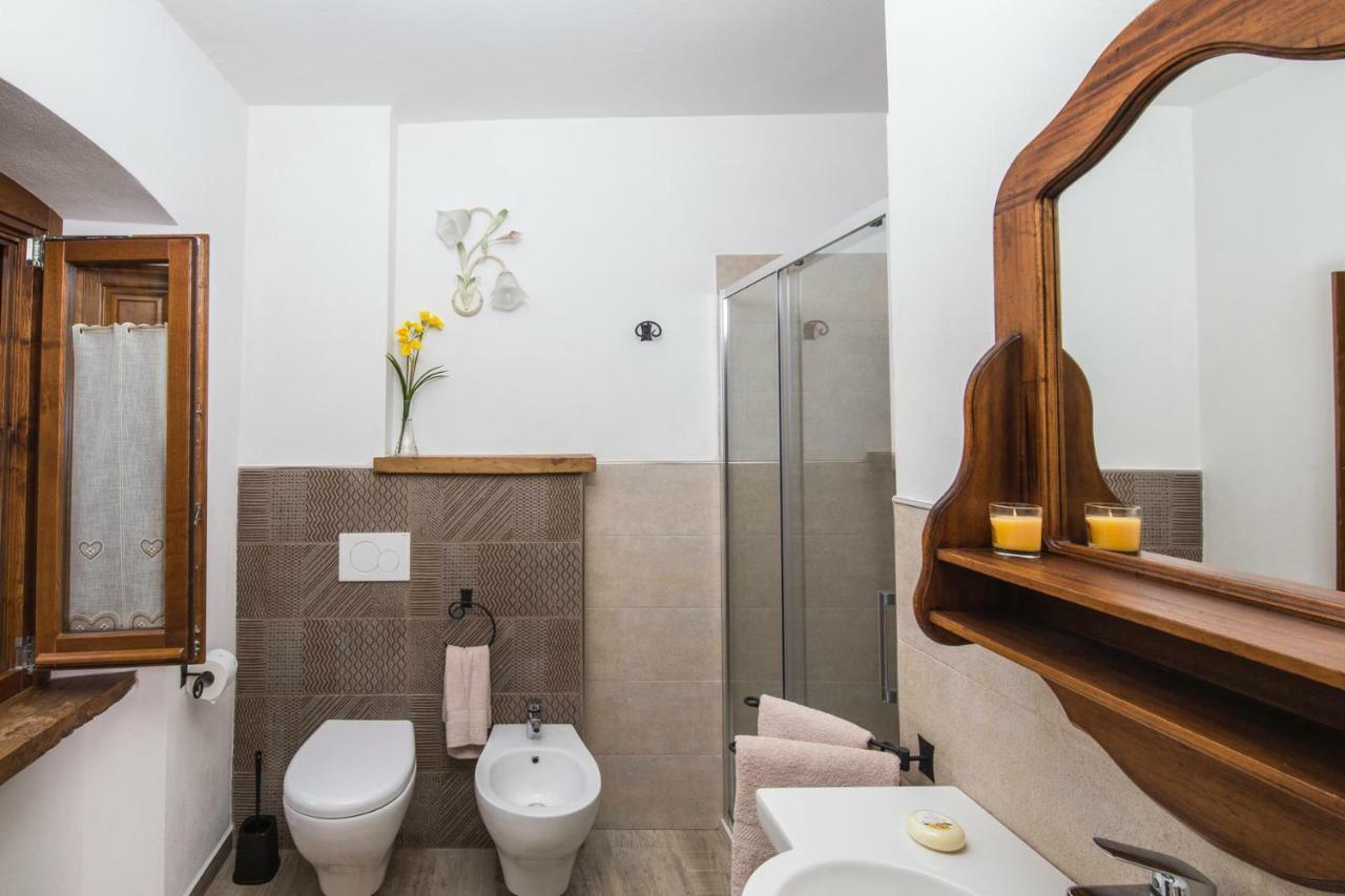 Antichi Sentieri Apartment Serravalle  Luaran gambar