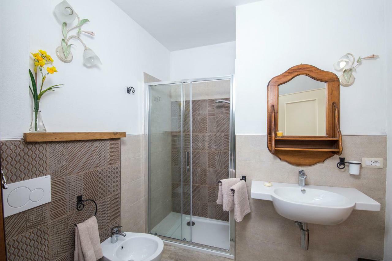 Antichi Sentieri Apartment Serravalle  Luaran gambar