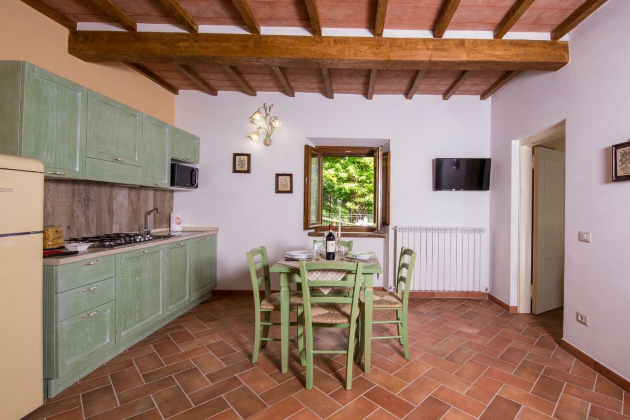 Antichi Sentieri Apartment Serravalle  Luaran gambar