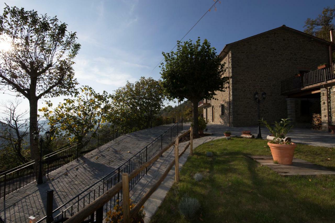 Antichi Sentieri Apartment Serravalle  Luaran gambar