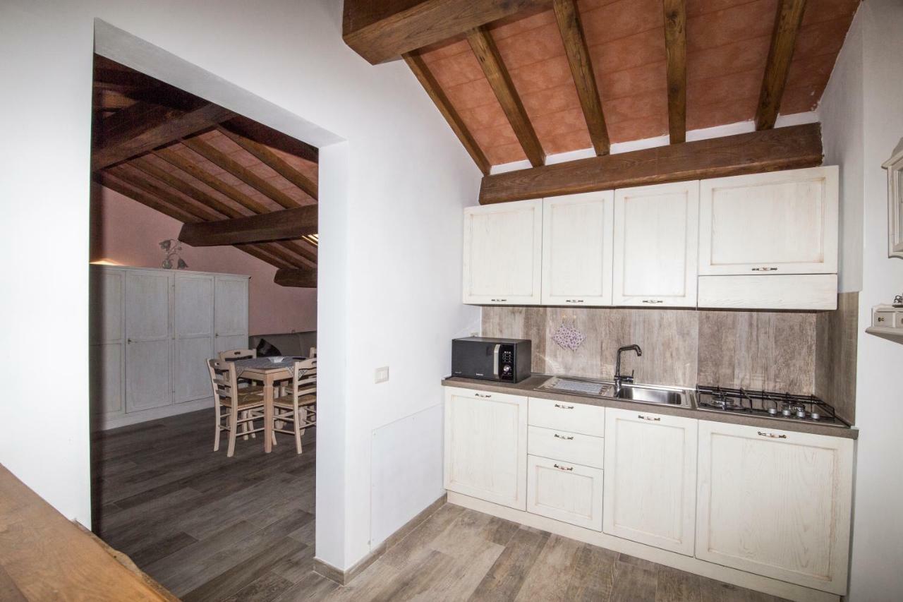 Antichi Sentieri Apartment Serravalle  Luaran gambar