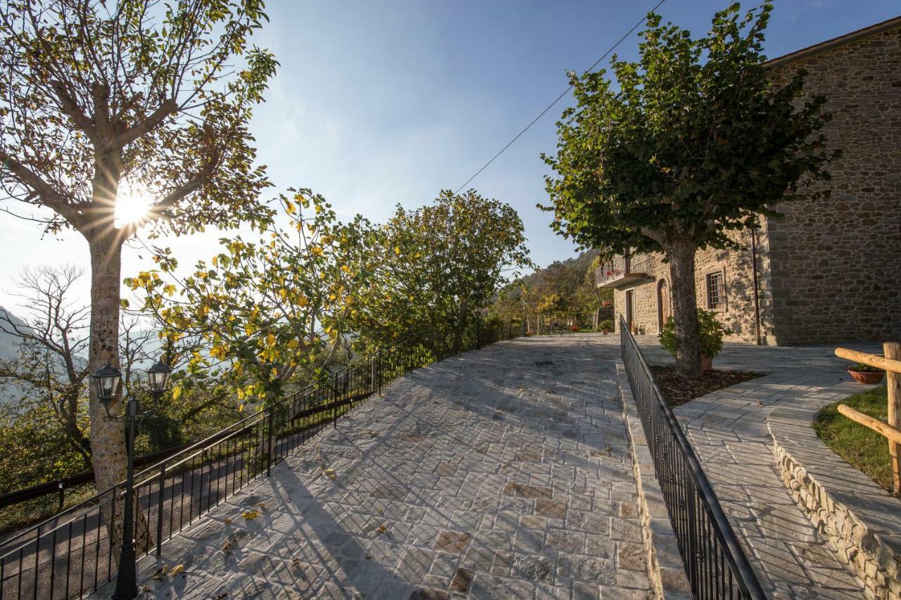 Antichi Sentieri Apartment Serravalle  Luaran gambar