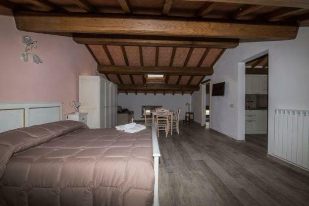 Antichi Sentieri Apartment Serravalle  Luaran gambar